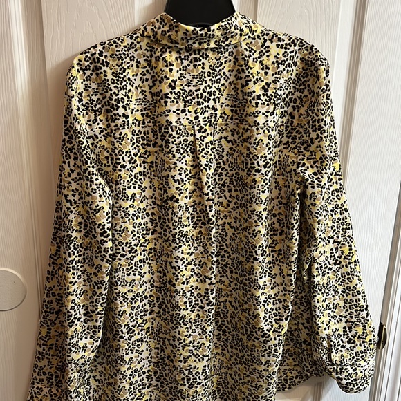 Top - Picture 3 of 3